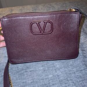Valentino Garavani small bag in Brown. Like new! Only used a few times. Obo